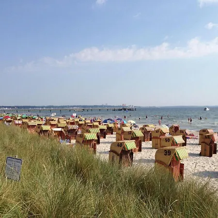 Str/107 · Strandallee 124 -seeblick *